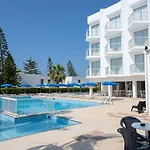 Napa Jay Hotel 3*