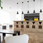 Napa Jay Hotel
