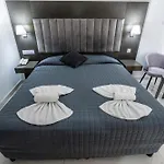 Napa Jay Hotel 3*