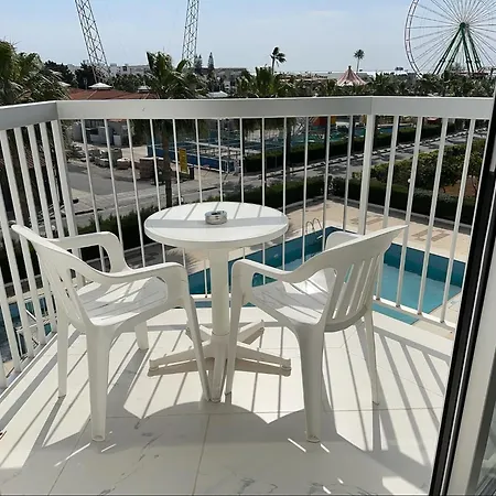 Napa Jay 호텔 아이아 나파