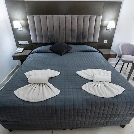 Napa Jay Hotel 3*