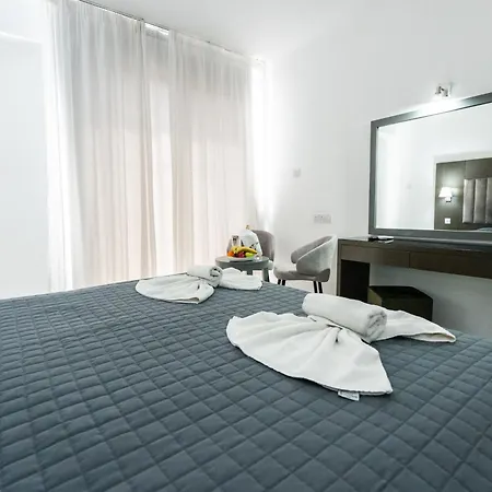 Napa Jay 3*